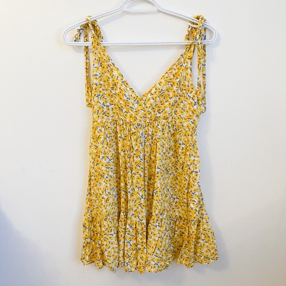 BNWOT Floral Flowy Boho Summer Dress 🌻 - Picture 4 of 4